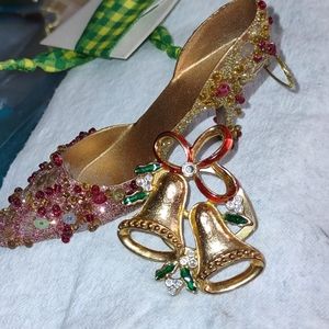 Vintage Christmas Jingle Bells Scarf Clip